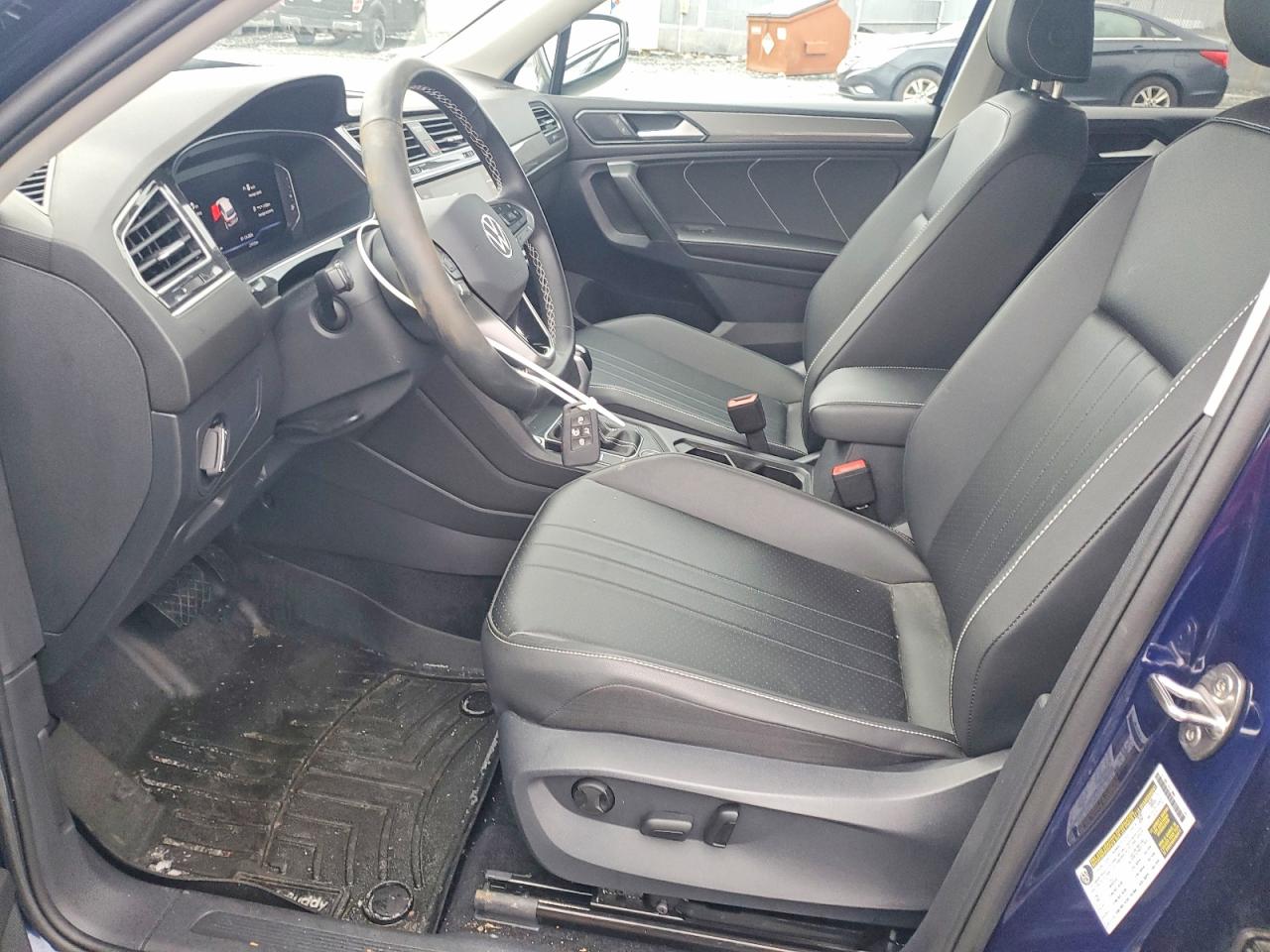 2024 VOLKSWAGEN TIGUAN SE photo 19