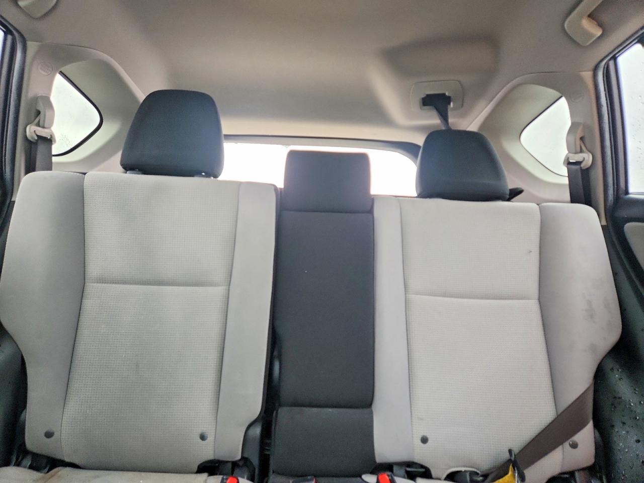 2017 TOYOTA RAV4 photo 19