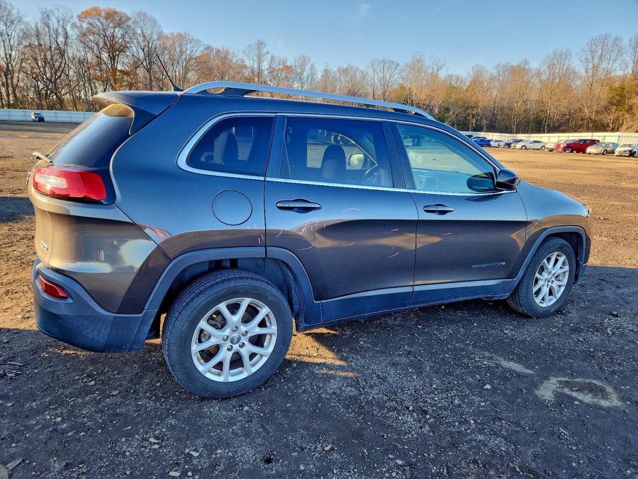 2015 JEEP CHEROKEE LATITUDE photo 5