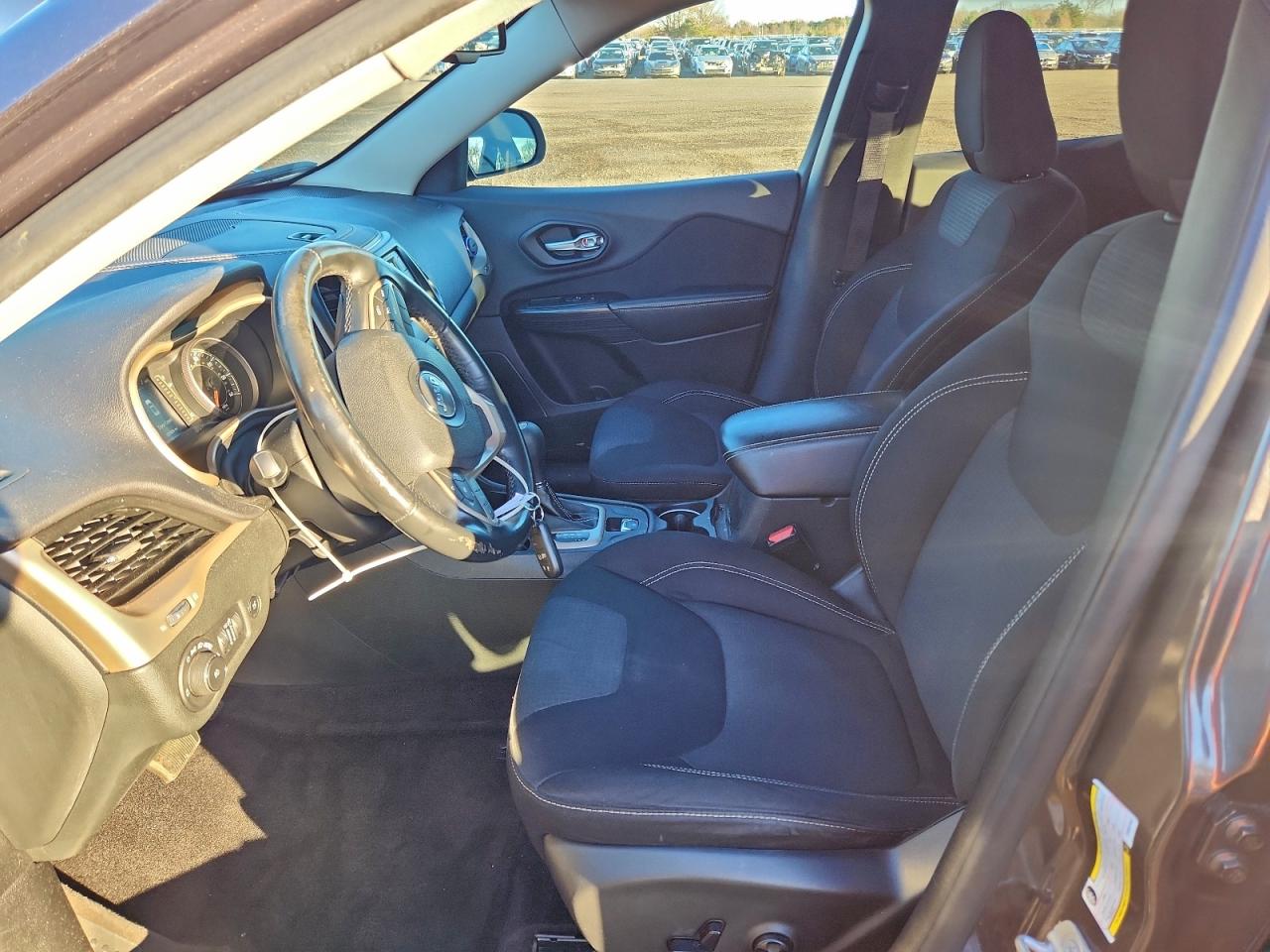 2015 JEEP CHEROKEE LATITUDE photo 13