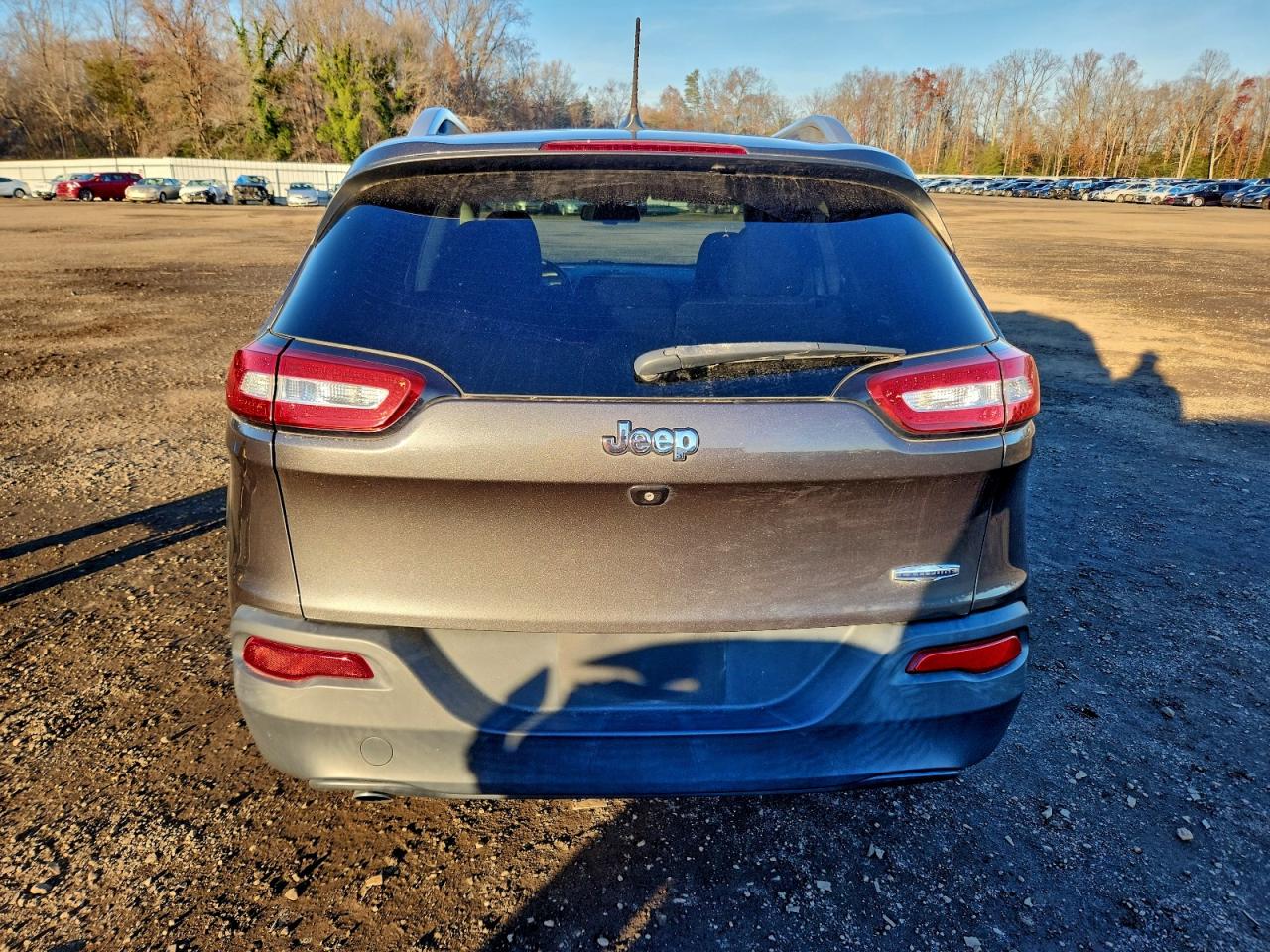 2015 JEEP CHEROKEE LATITUDE photo 11