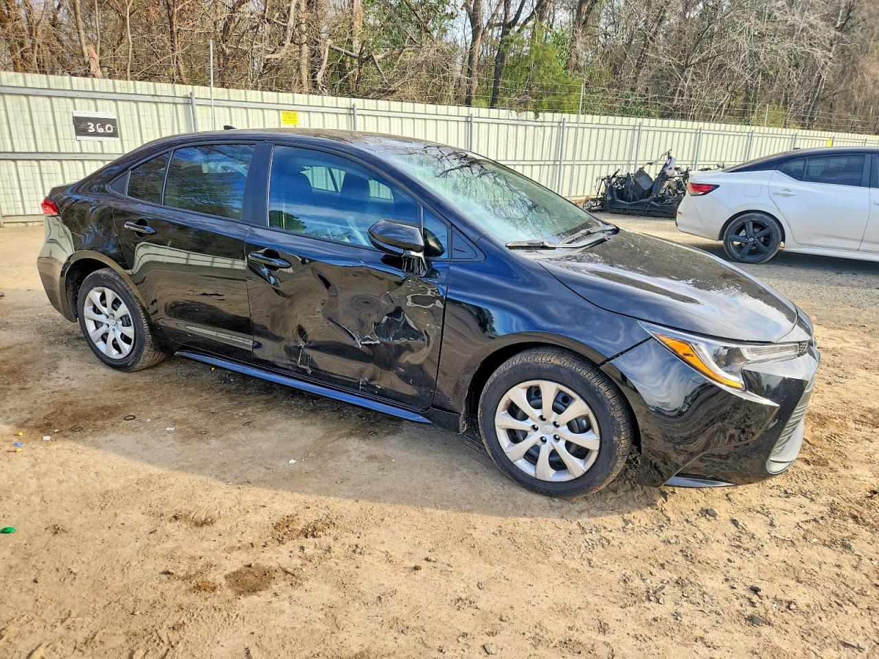 2025 TOYOTA COROLLA LE photo 10