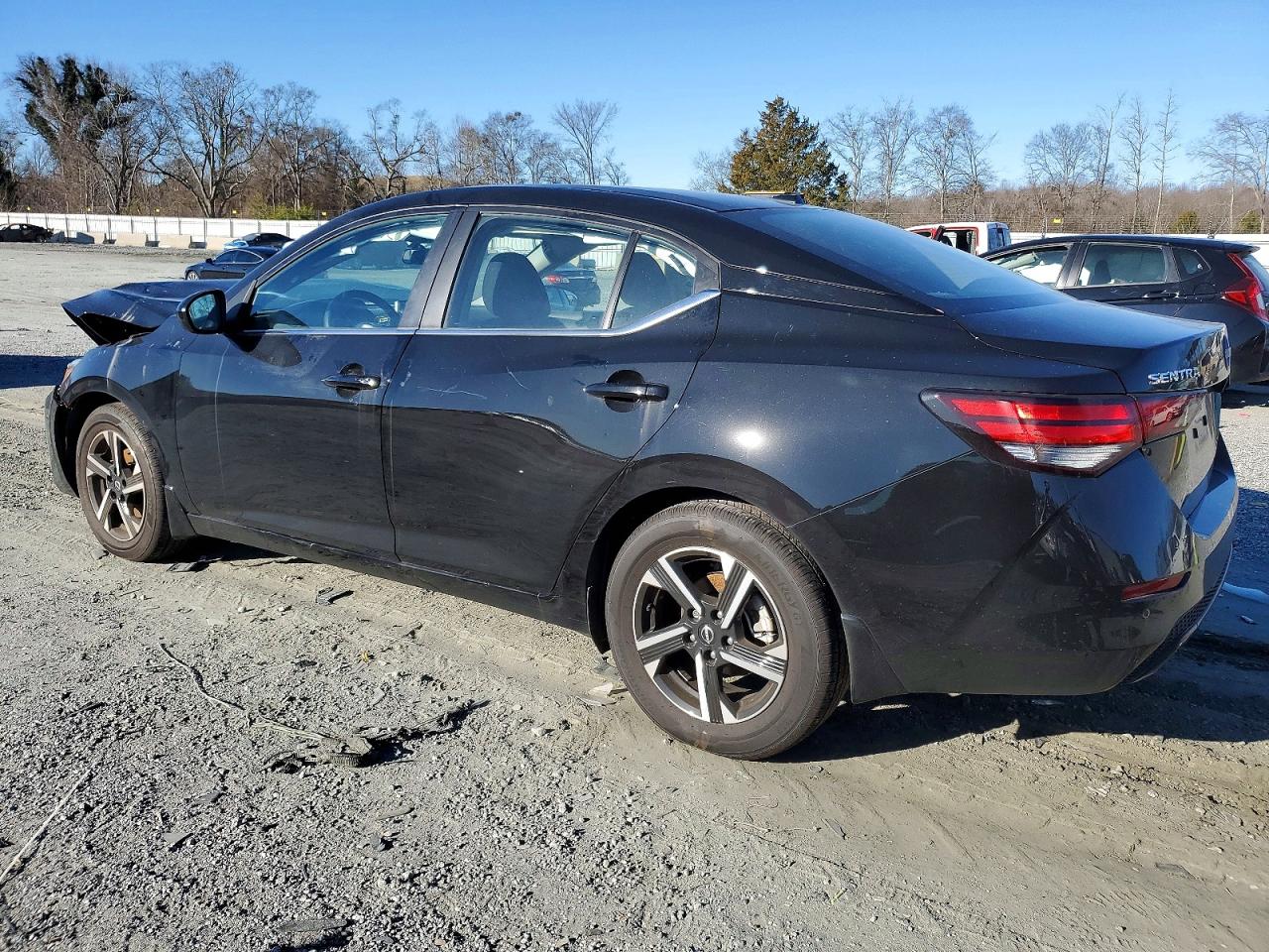 2025 NISSAN SENTRA SV photo 3