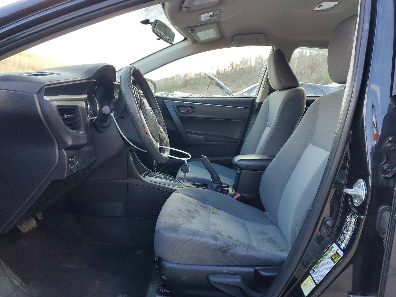 2014 TOYOTA COROLLA L photo 7