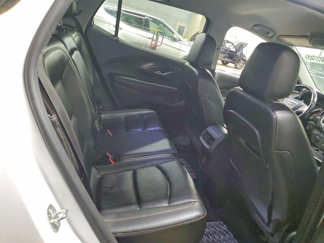 2019 GMC TERRAIN SLT photo 28