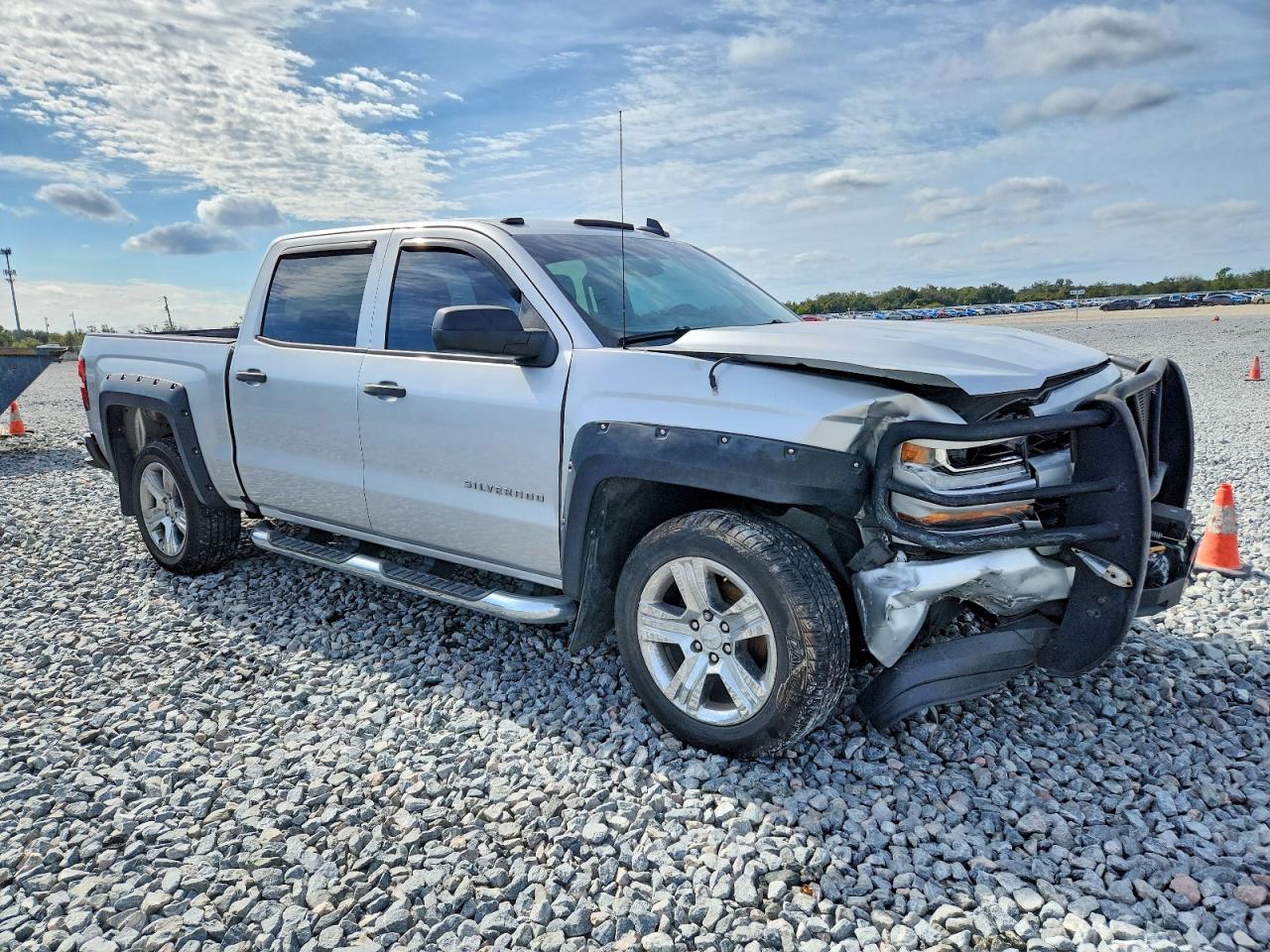2018 CHEVROLET SILVERADO C1500 CUSTOM photo 13