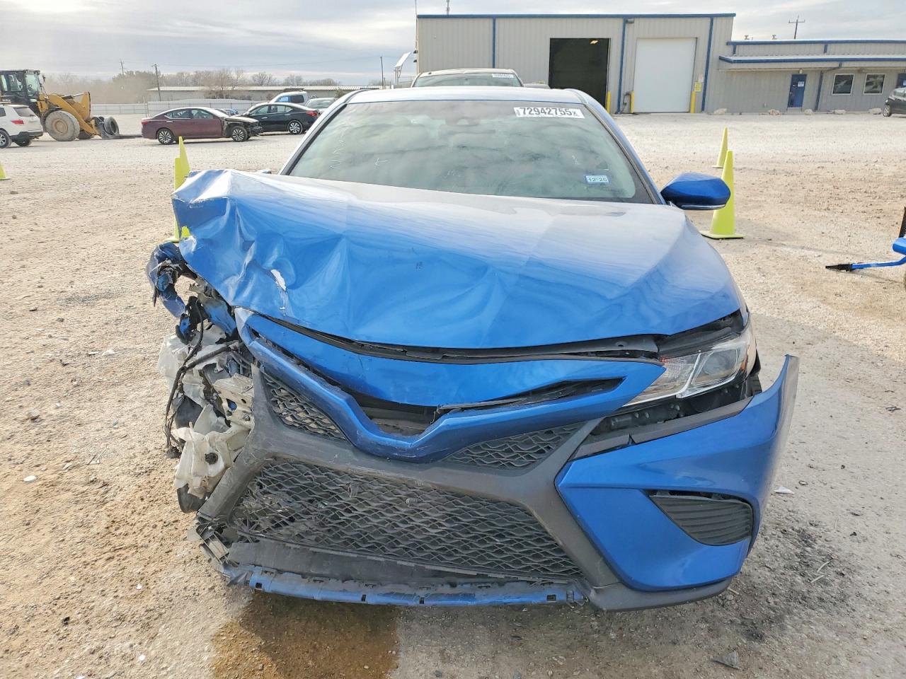 2018 TOYOTA CAMRY photo 9