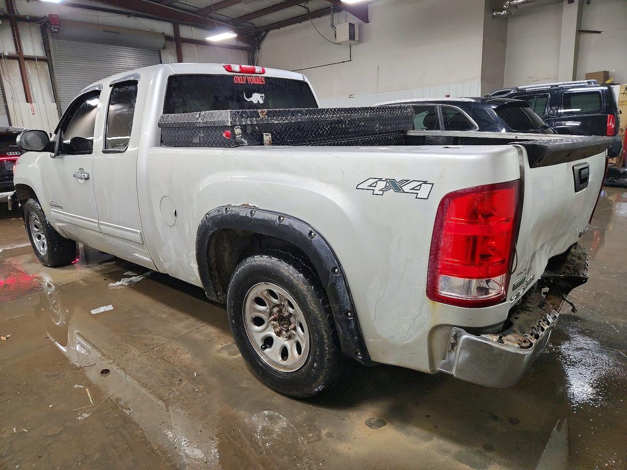 2011 GMC SIERRA K1500 SL photo 3