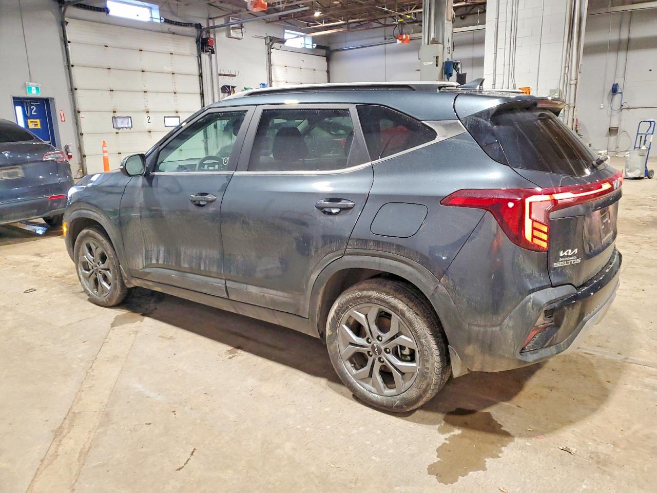 2025 KIA SELTOS S photo 3