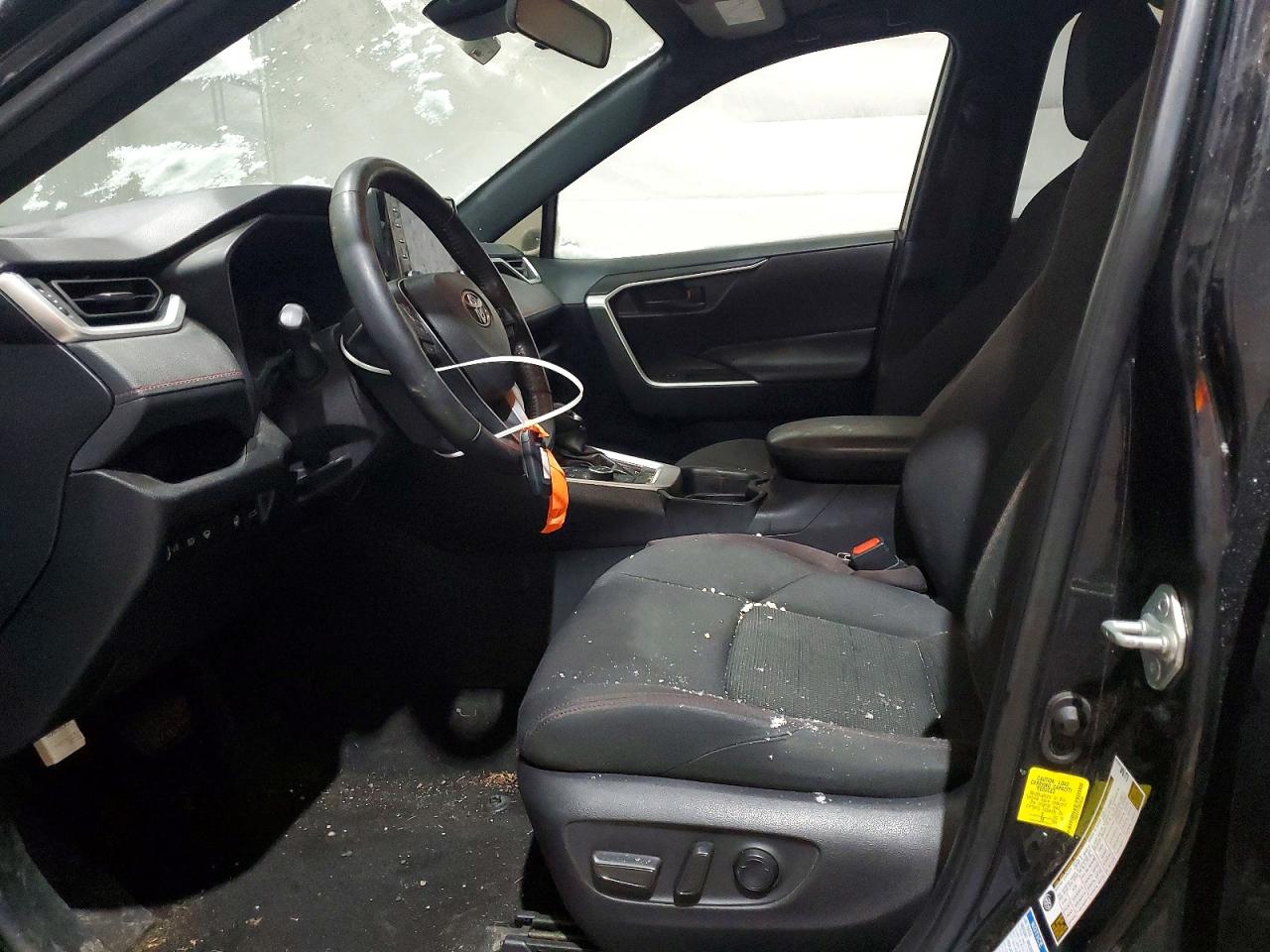 2021 TOYOTA RAV4 PRIME SE photo 7