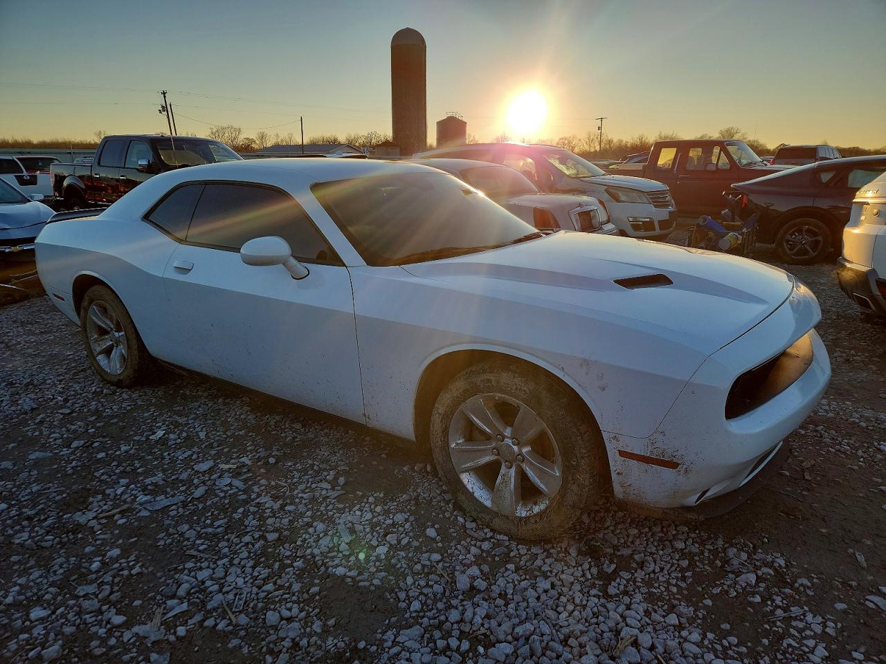 2023 DODGE CHALLENGER SXT photo 7