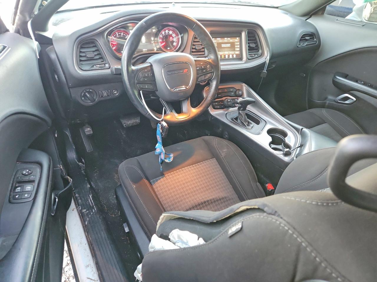 2023 DODGE CHALLENGER SXT photo 15