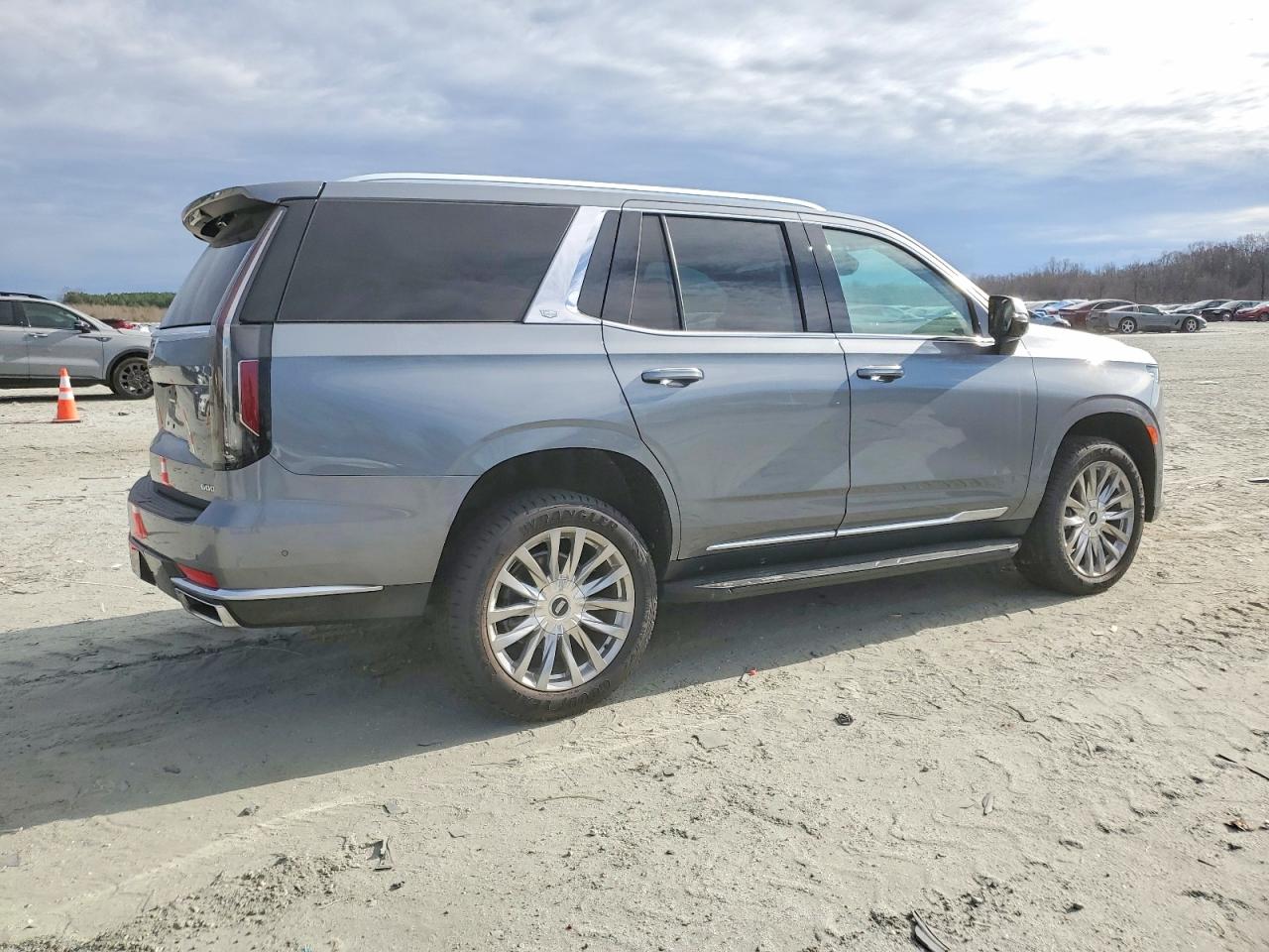 2022 CADILLAC ESCALADE PREMIUM LUXURY photo 3