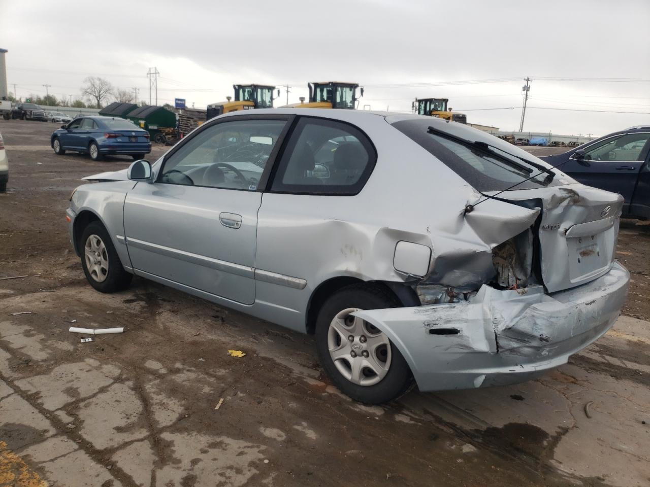 2005 HYUNDAI ACCENT GS photo 3