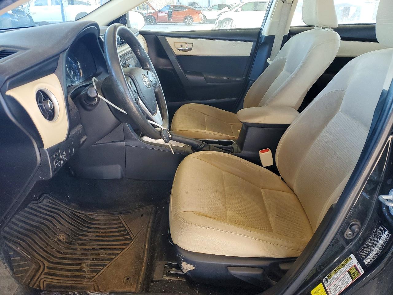 2018 TOYOTA COROLLA L photo 7