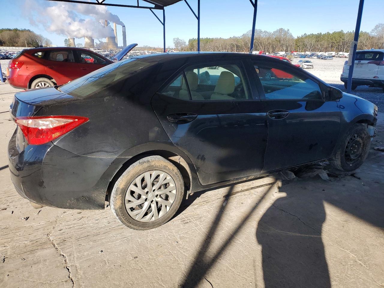 2018 TOYOTA COROLLA L photo 3