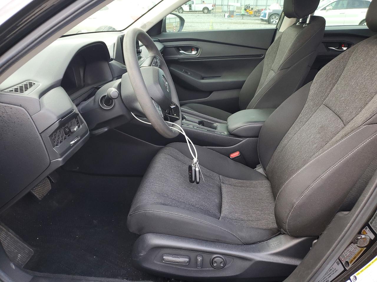 2025 HONDA ACCORD SE photo 13