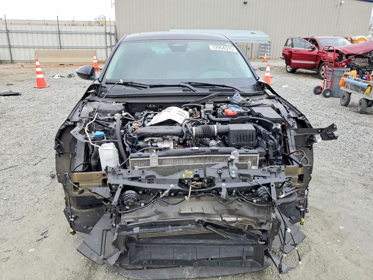 2025 HONDA ACCORD SE photo 9