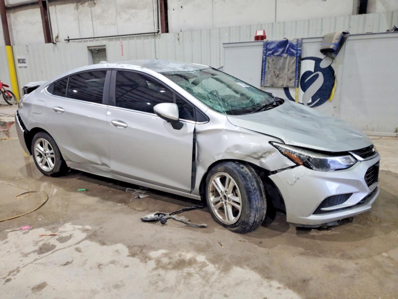 2017 CHEVROLET CRUZE LT photo 7