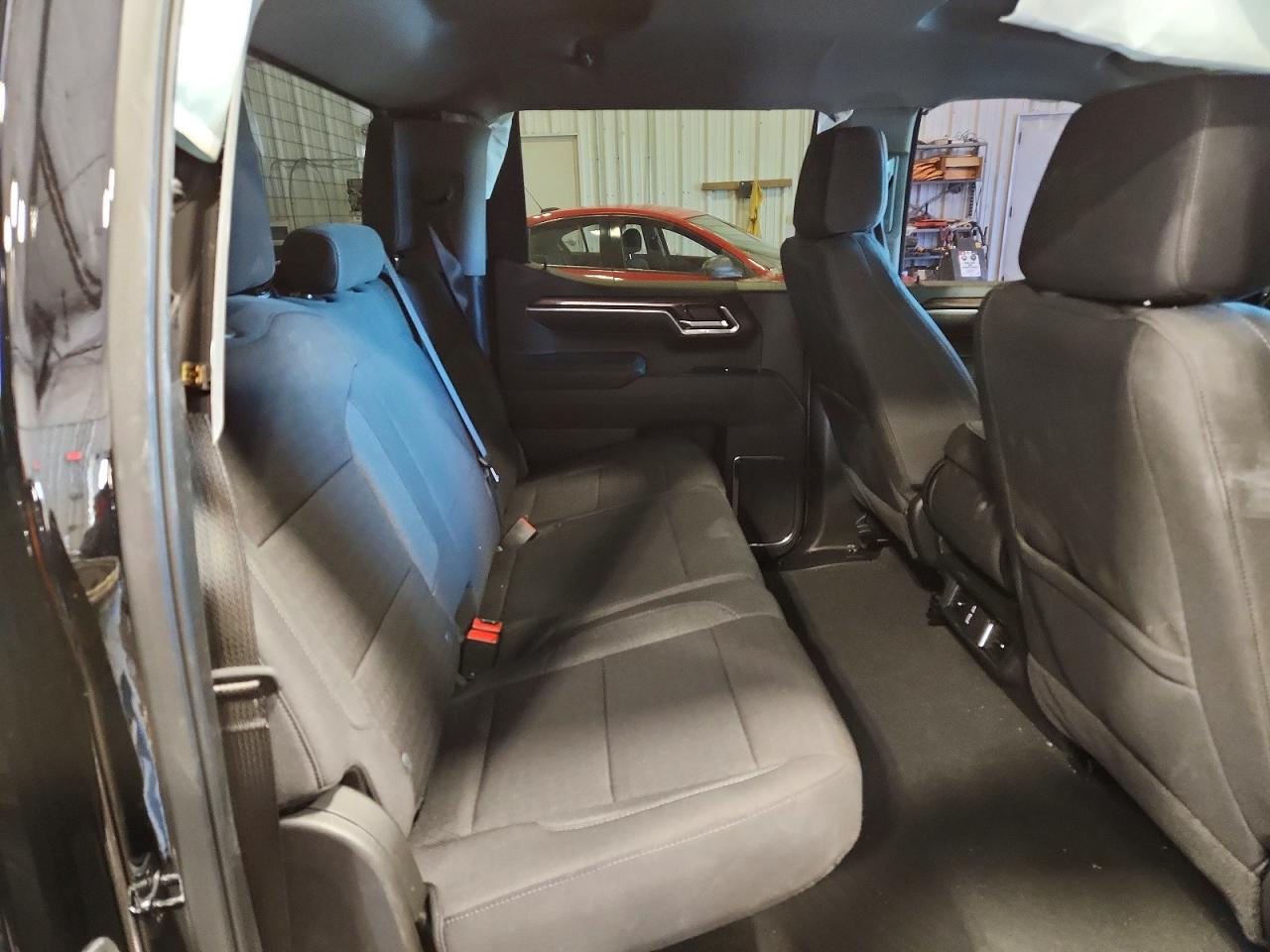 2025 CHEVROLET SILVERADO K1500 LT-L photo 10