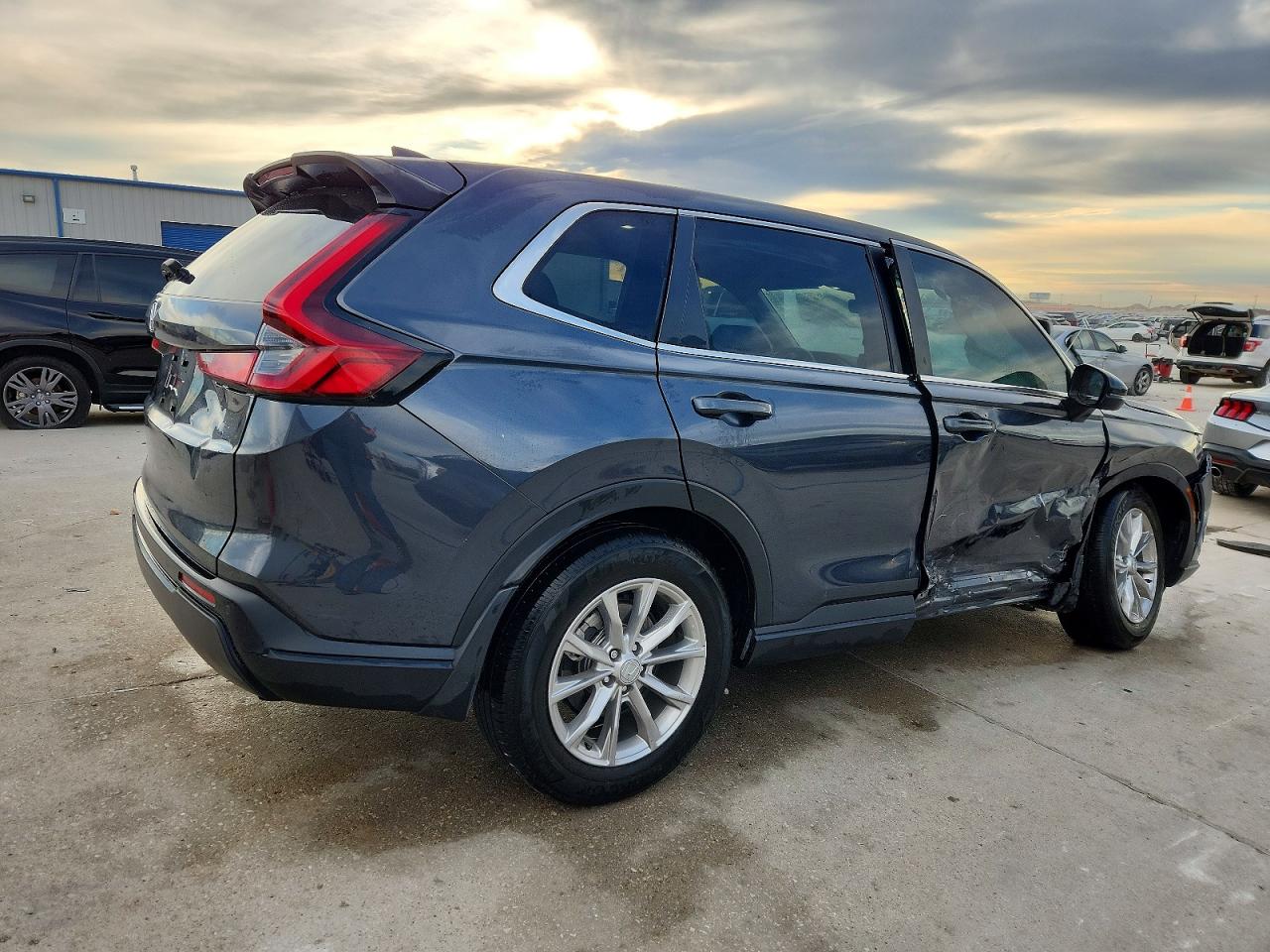 2025 HONDA CR-V EXL photo 5