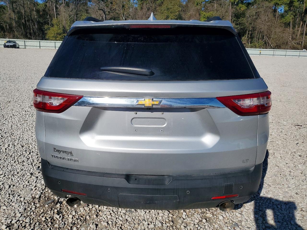 2019 CHEVROLET TRAVERSE LT photo 11