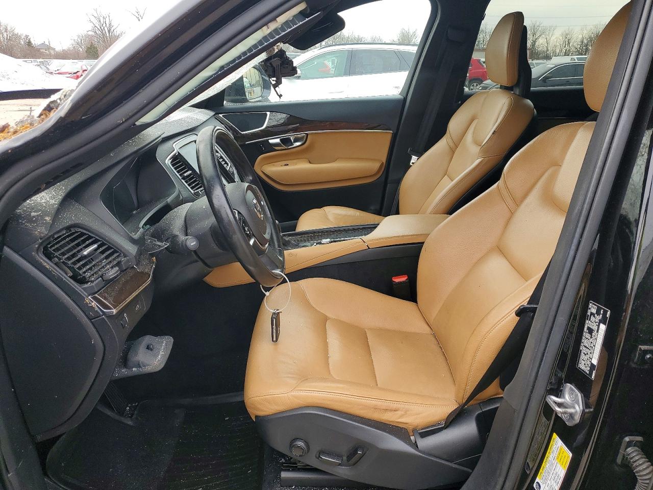2017 VOLVO XC90 T6 photo 13