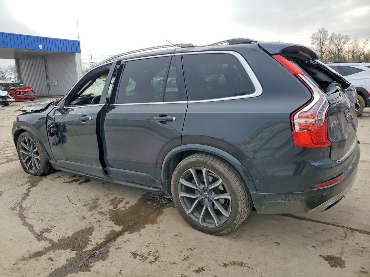 2017 VOLVO XC90 T6 photo 3