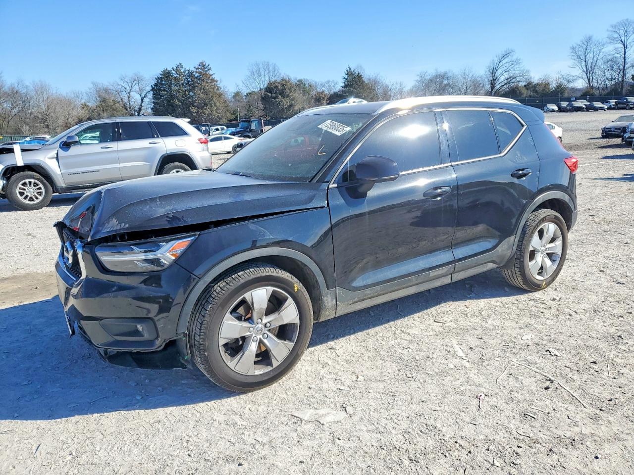 2021 VOLVO XC40