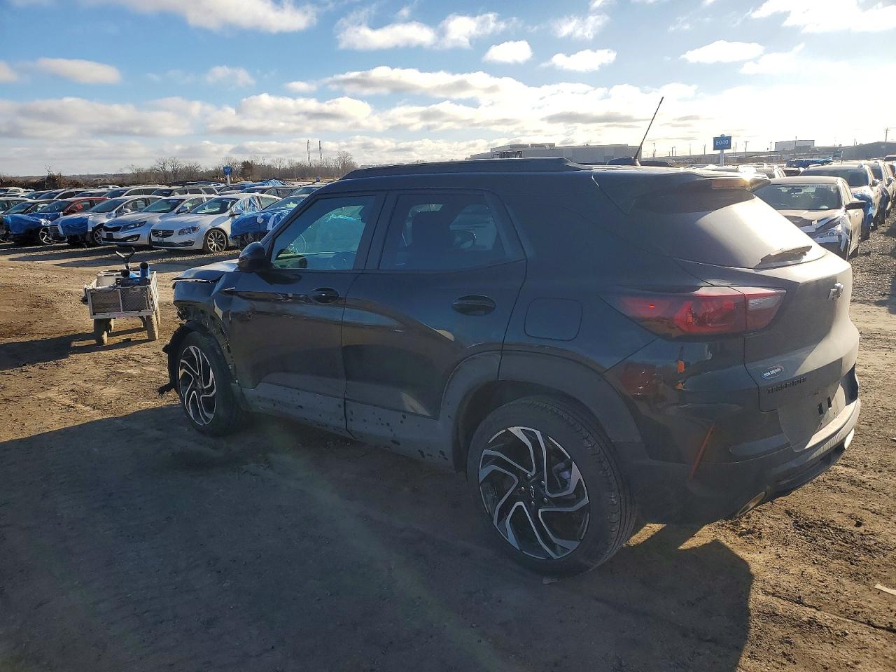2025 CHEVROLET TRAILBLAZER RS photo 2