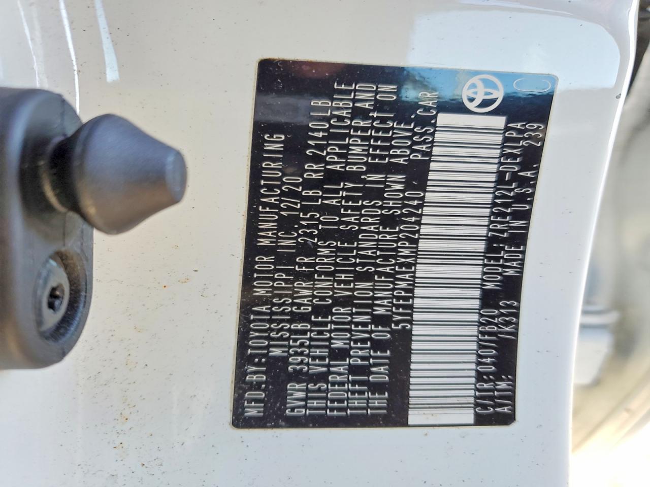 2021 TOYOTA COROLLA LE photo 12