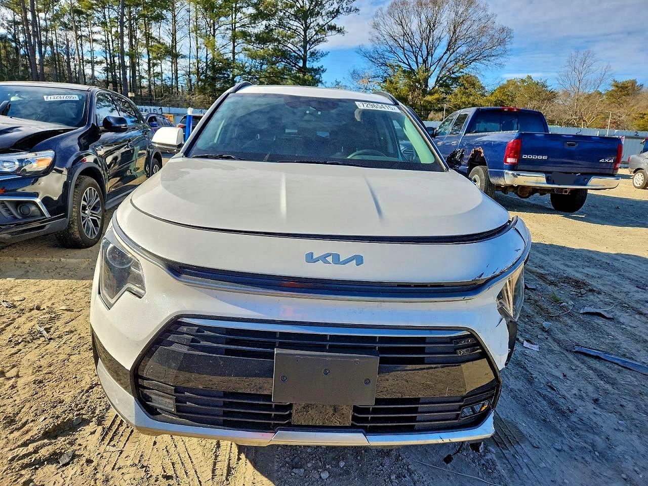 2023 KIA NIRO EX photo 5