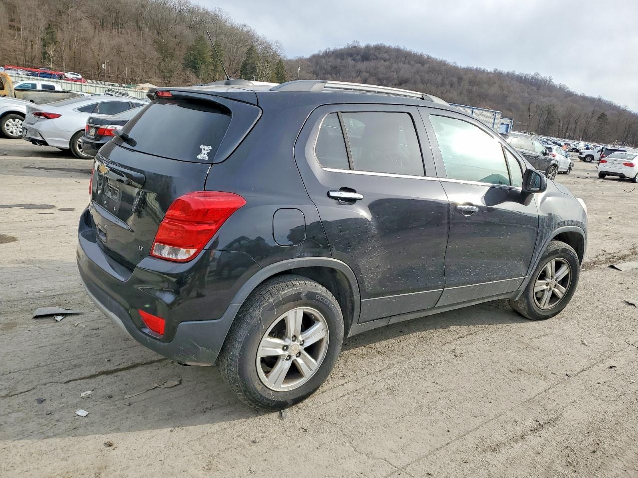 2017 CHEVROLET TRAX 1LT photo 7