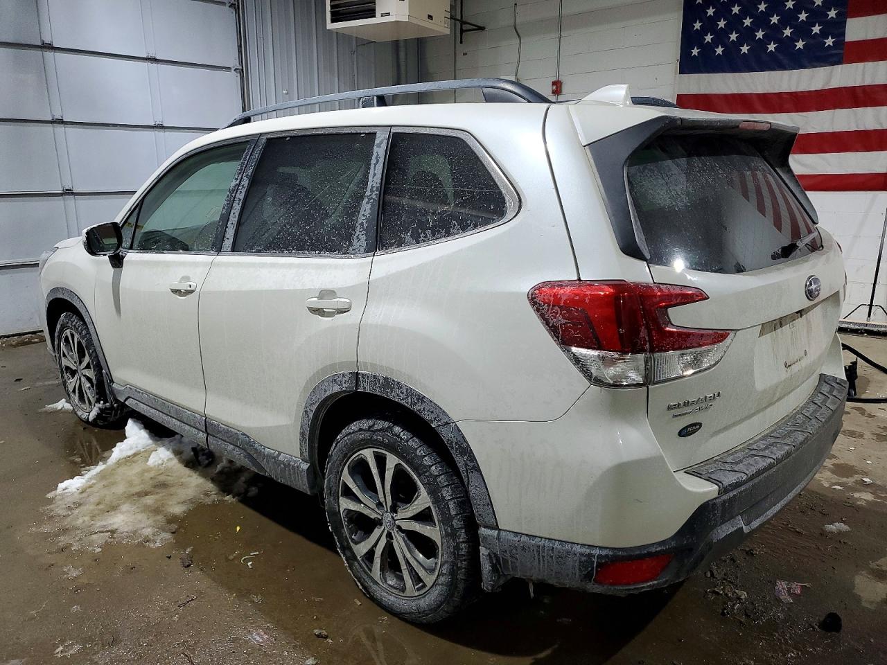 2019 SUBARU FORESTER LIMITED photo 2