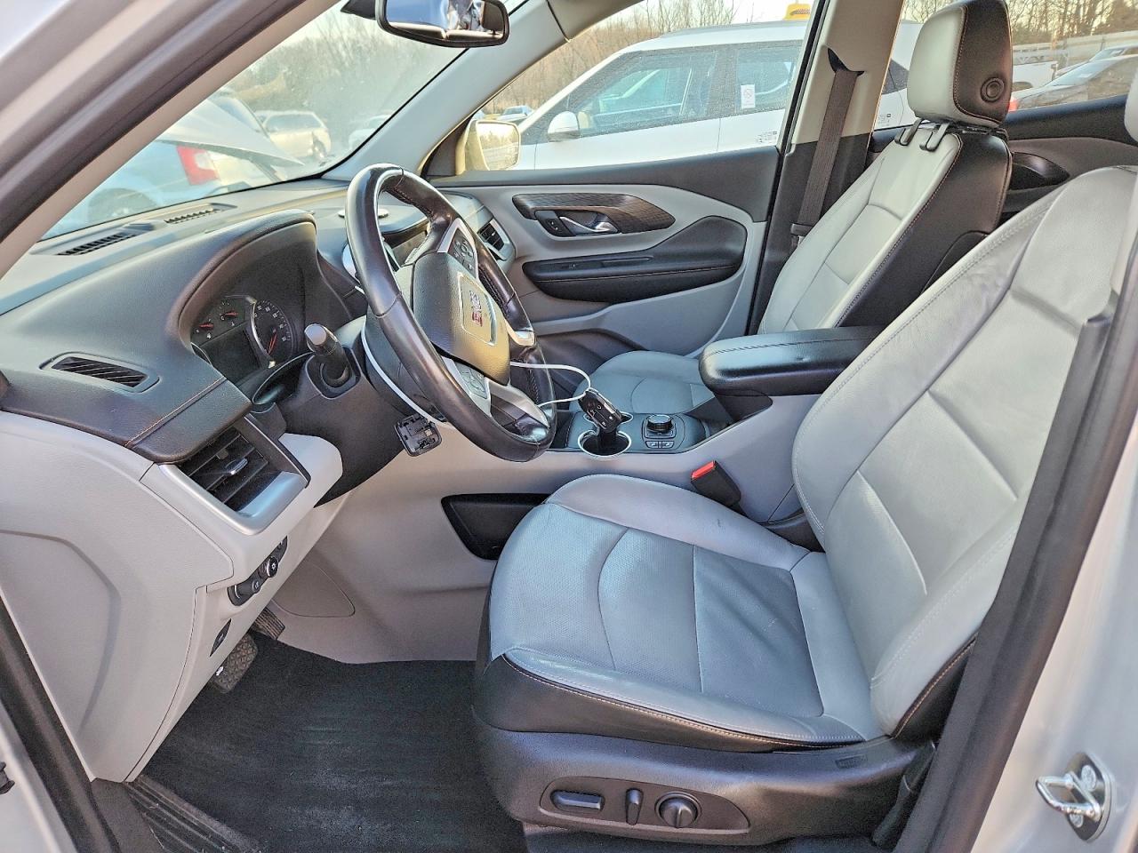 2019 GMC TERRAIN SLT photo 19