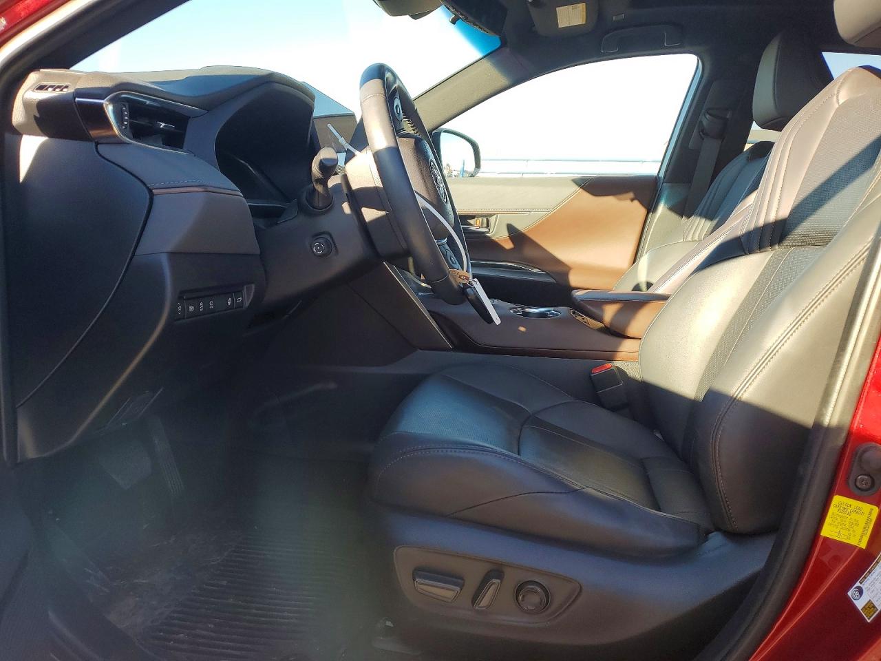 2023 TOYOTA VENZA LE photo 7