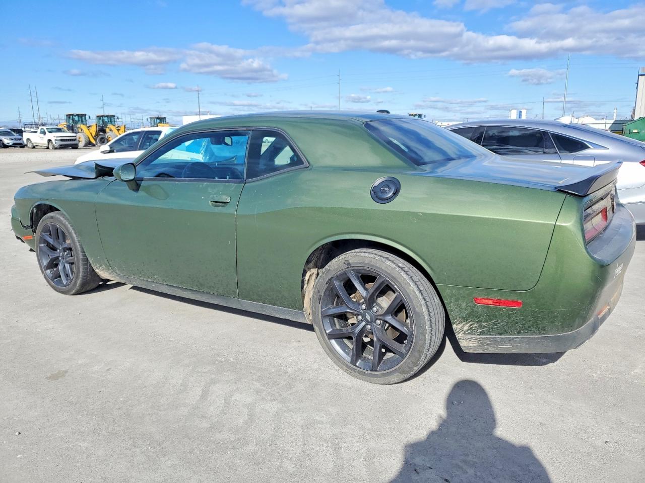 2022 DODGE CHALLENGER SXT photo 2