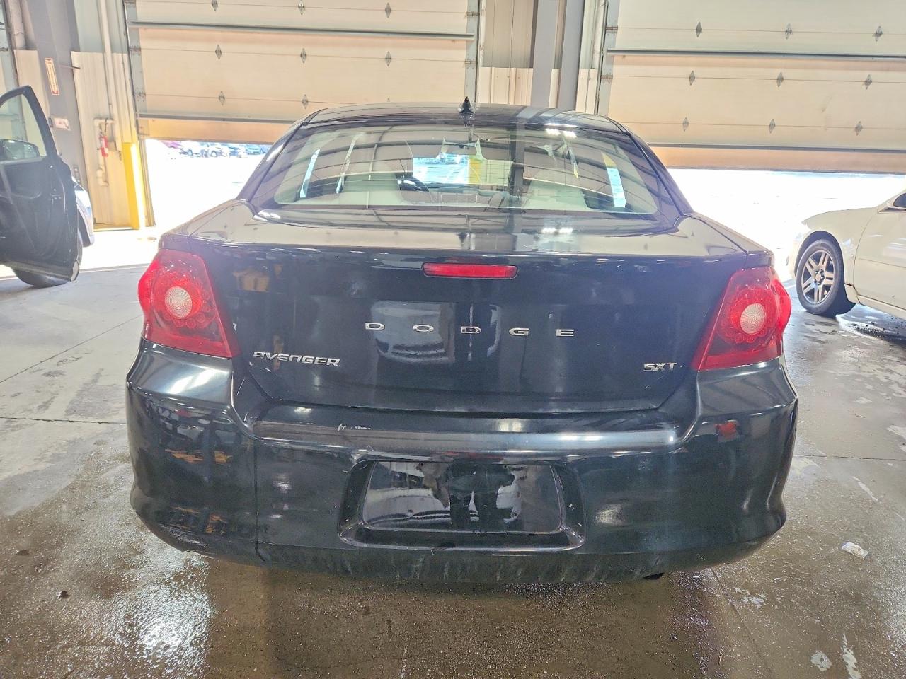 2012 DODGE AVENGER SXT photo 11
