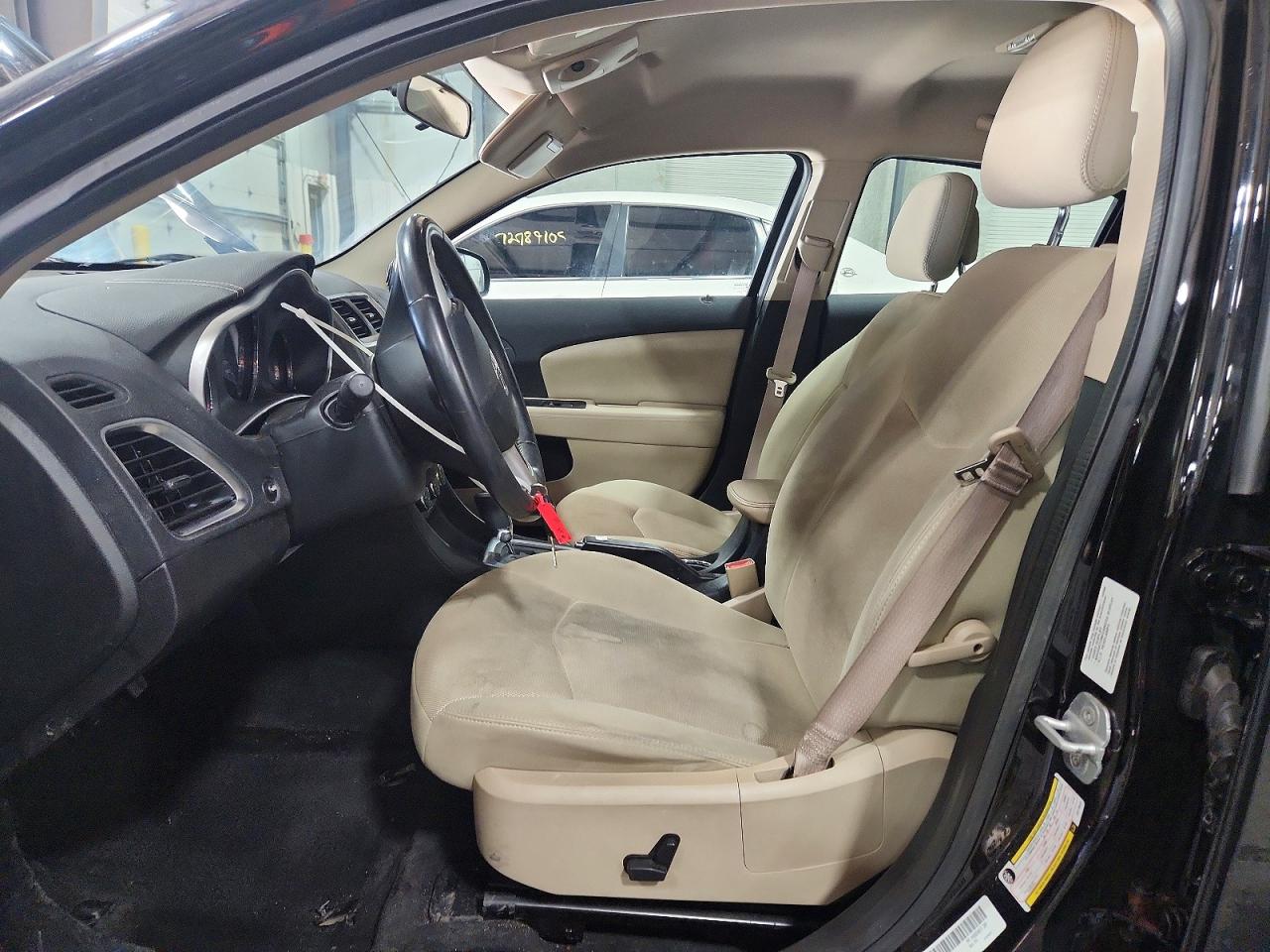 2012 DODGE AVENGER SXT photo 13