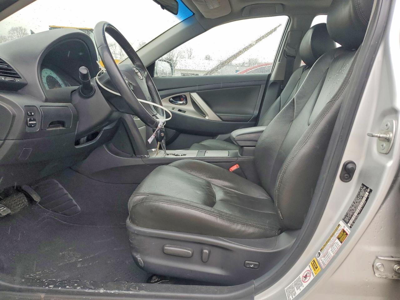2009 TOYOTA CAMRY SE photo 19