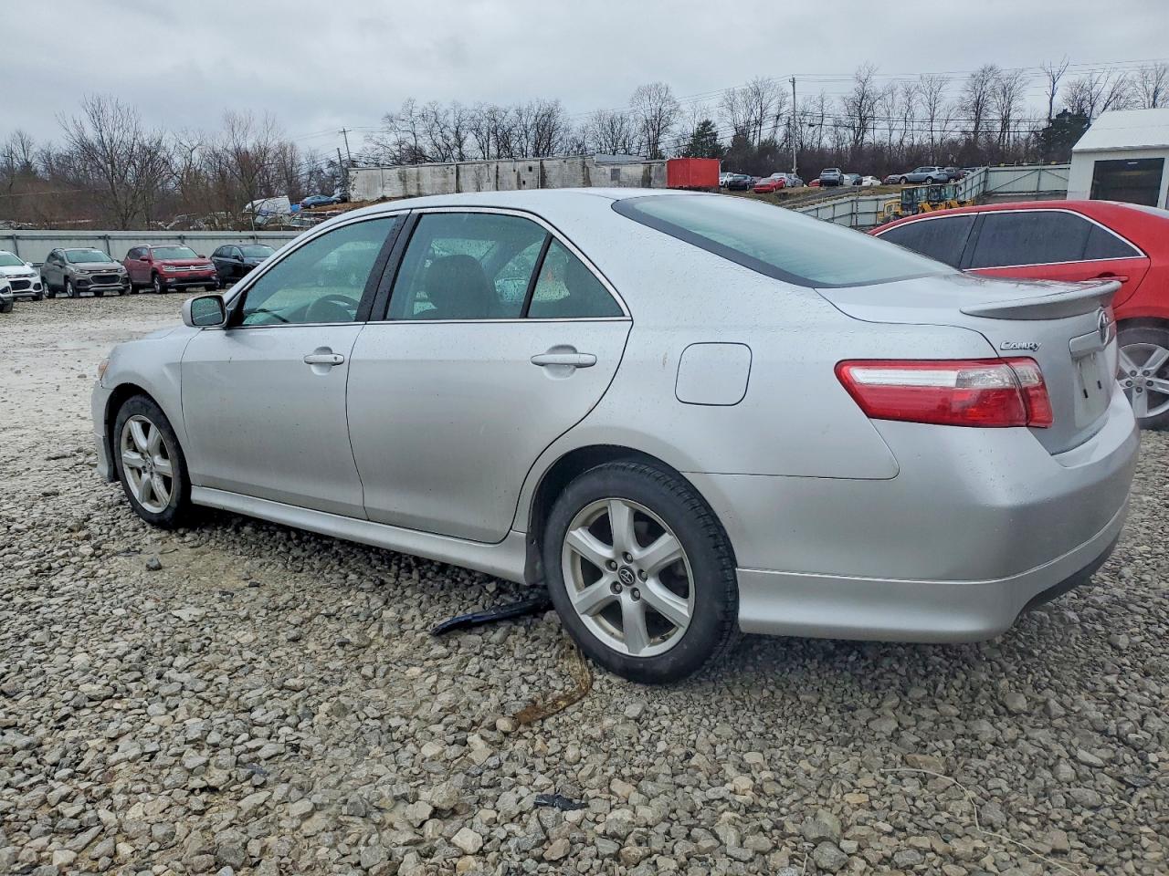 2009 TOYOTA CAMRY SE photo 4