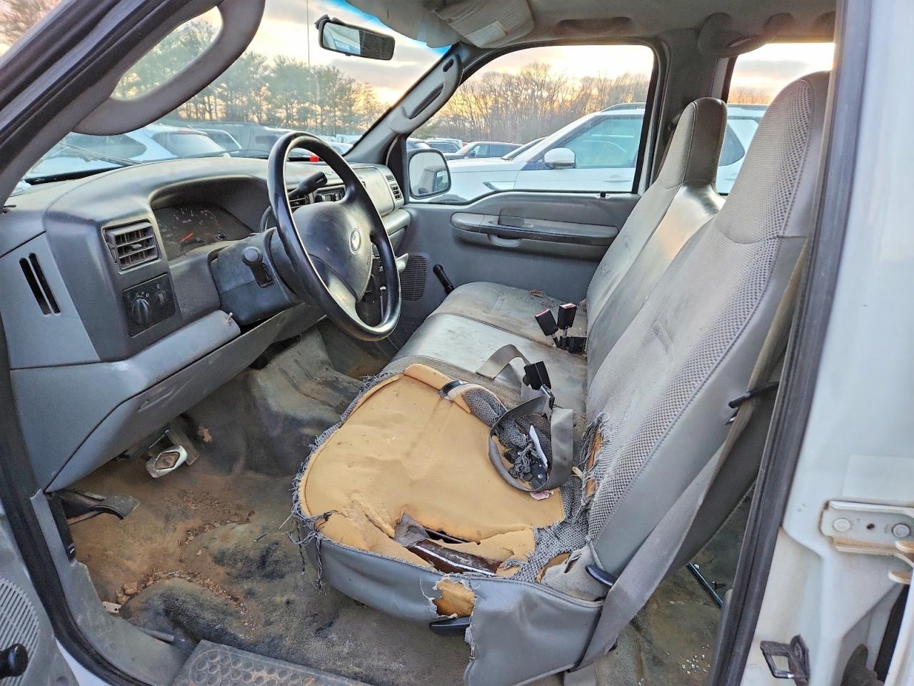 2004 FORD F350 SRW SUPER DUTY photo 13