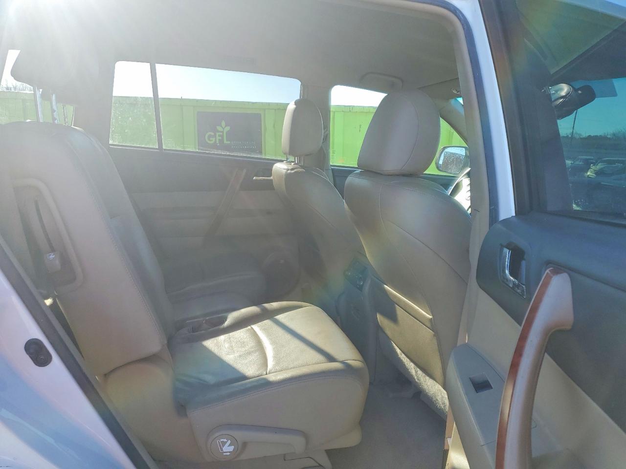 2008 TOYOTA HIGHLANDER LIMITED photo 21