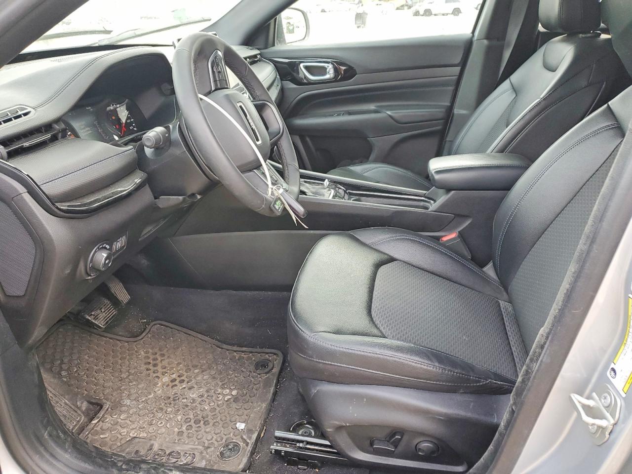 2025 JEEP COMPASS LATITUDE photo 19
