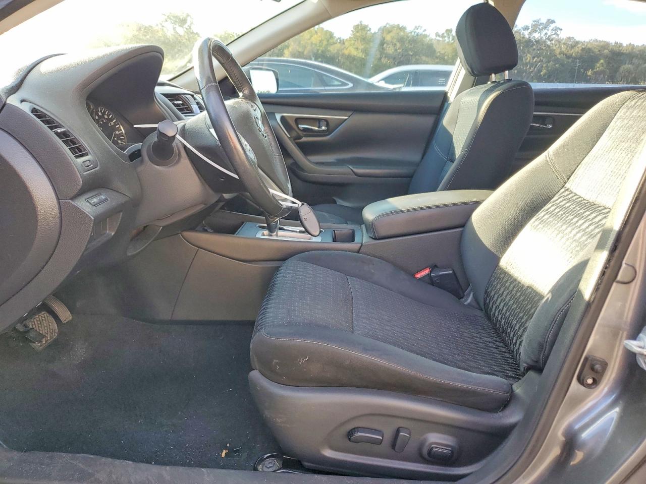 2016 NISSAN ALTIMA 2.5 SV photo 19