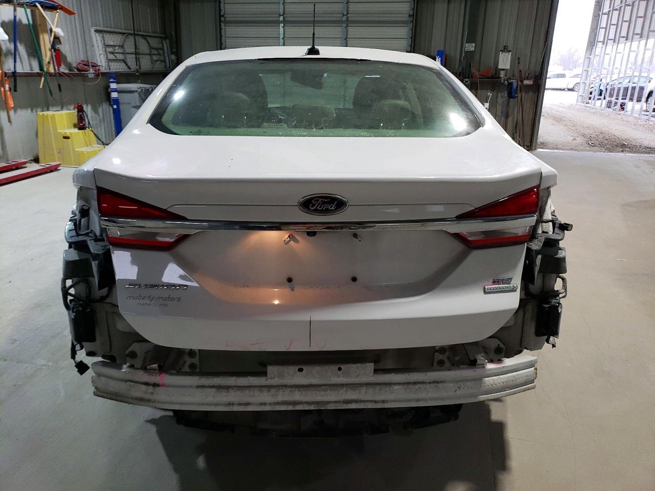 2017 FORD FUSION SE photo 11