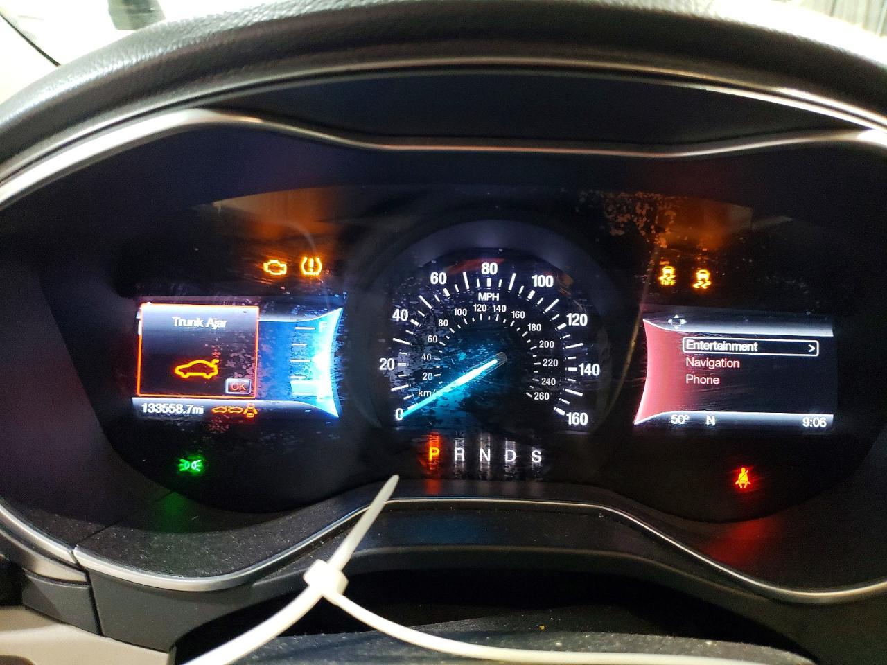 2017 FORD FUSION SE photo 17