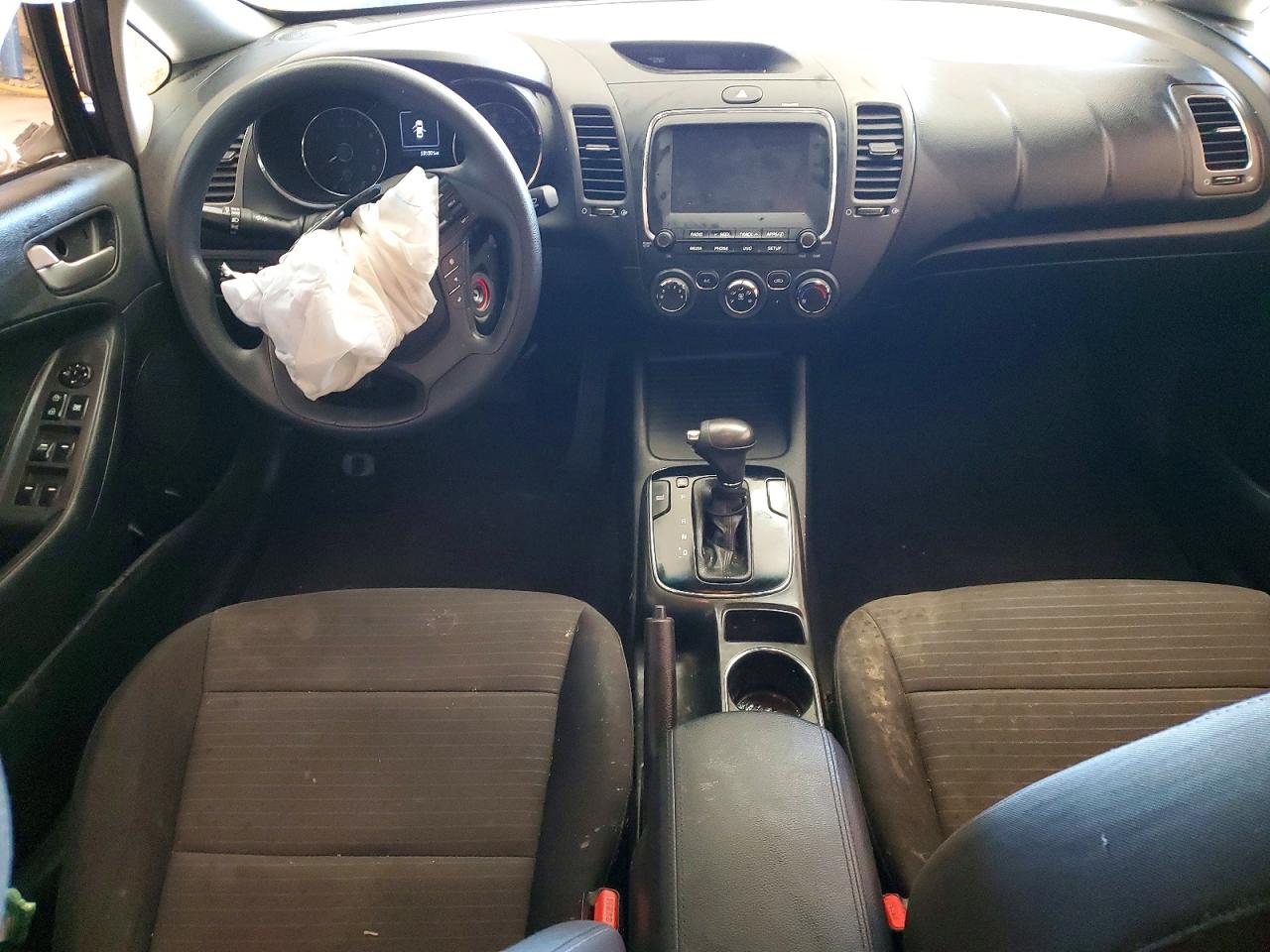 2018 KIA FORTE LX photo 15