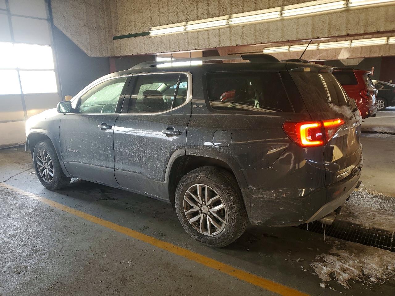 2019 GMC ACADIA SLE photo 2