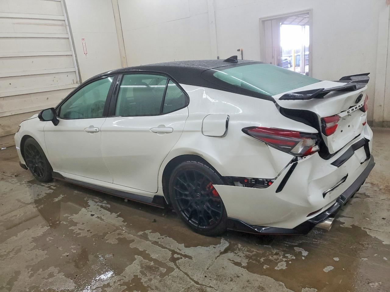 2022 TOYOTA CAMRY TRD photo 3
